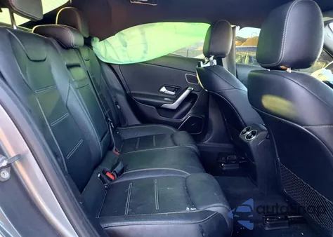 2019 Mercedes-Benz A 220 z USA, uszkodzony, nr VIN WDD3G4EB8KW005771